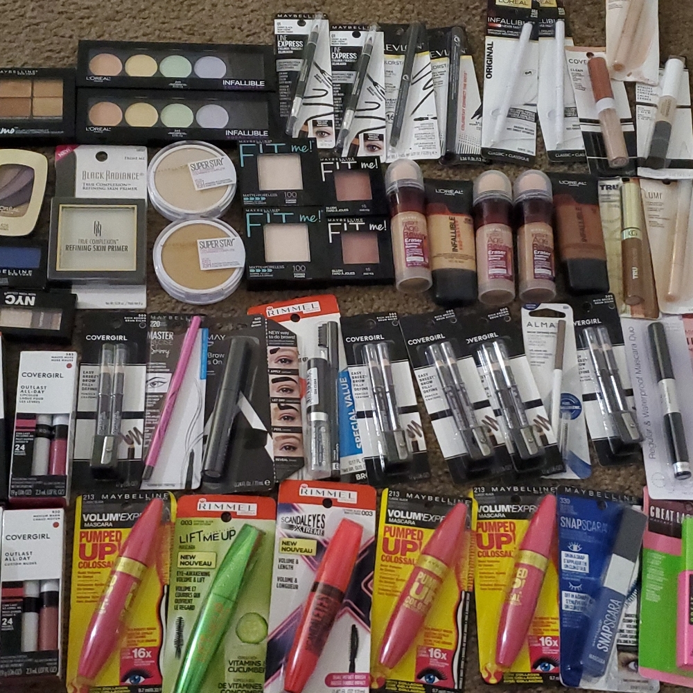 Pharmacy makeup 67 pieces all for $300